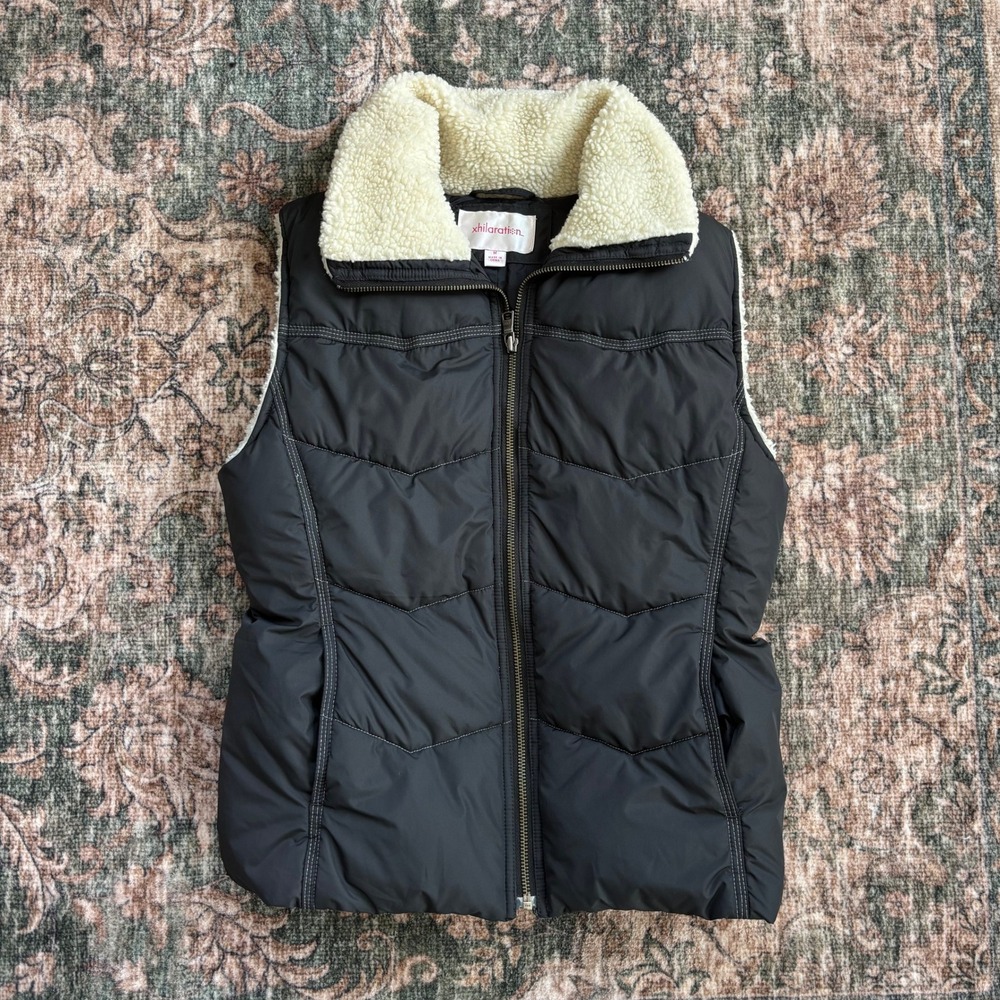 Y2K Xhilaration Puffer Vest M Black Sherpa Collar Fall Winter Gorpcore Utility